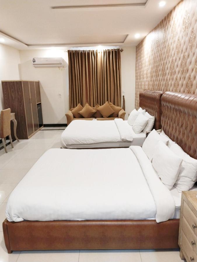 Royal Grace Guest House อิสลามาบัด ภายนอก รูปภาพ